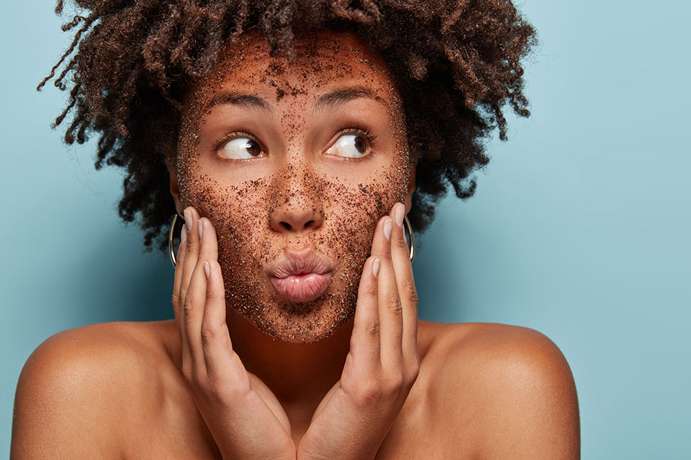 4 Skincare Benefits of Using Coffee